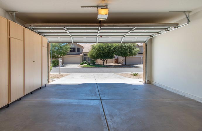 clean garage